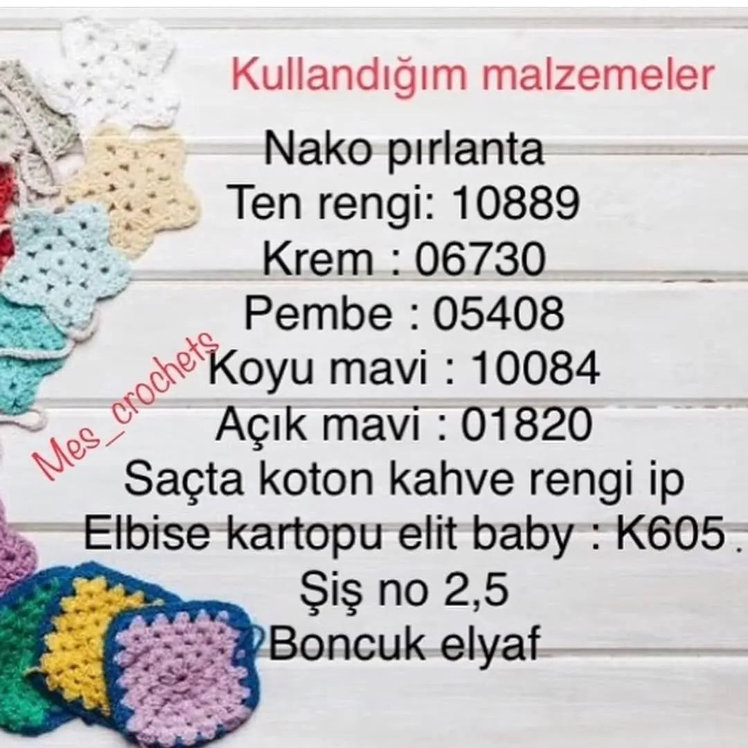 Siyah noktalı elbise giyen bir bebek için tığ işi modeli