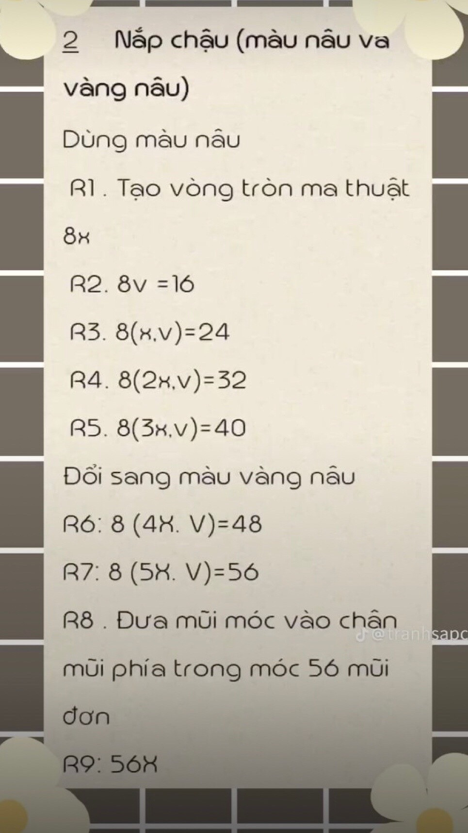 Chart móc chậu hoa sen đá màu vàng, màu xanh, màu tím