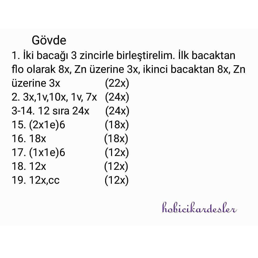 Örgülü saçlı sarı elbise giyen küçük kız bebek için tığ işi modeli