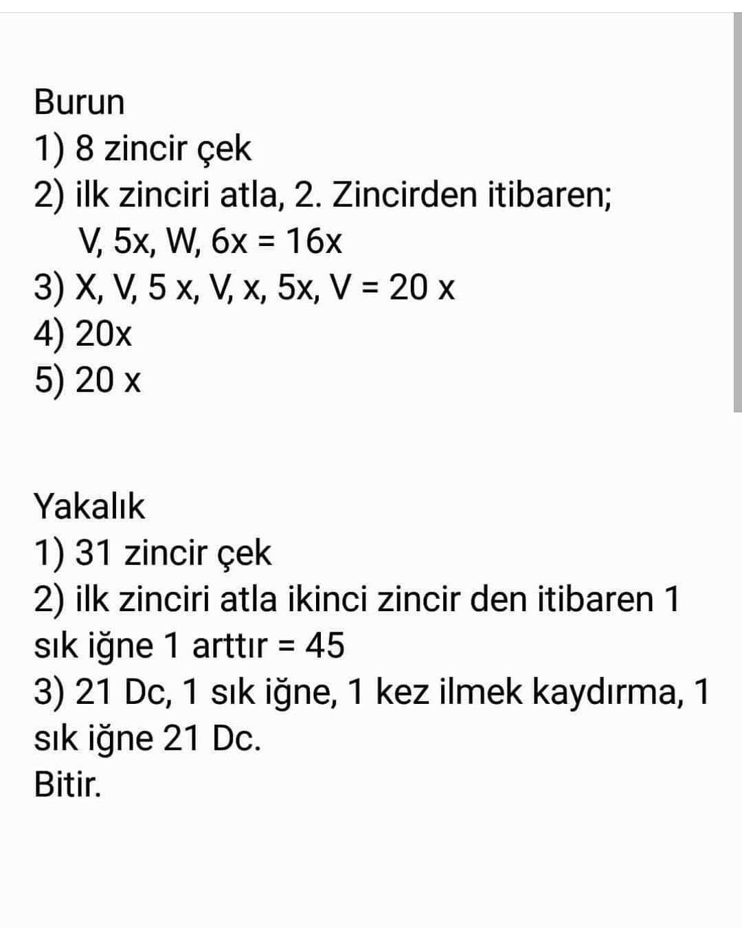 Tığ işi şapka modeli giyen koala ayısı