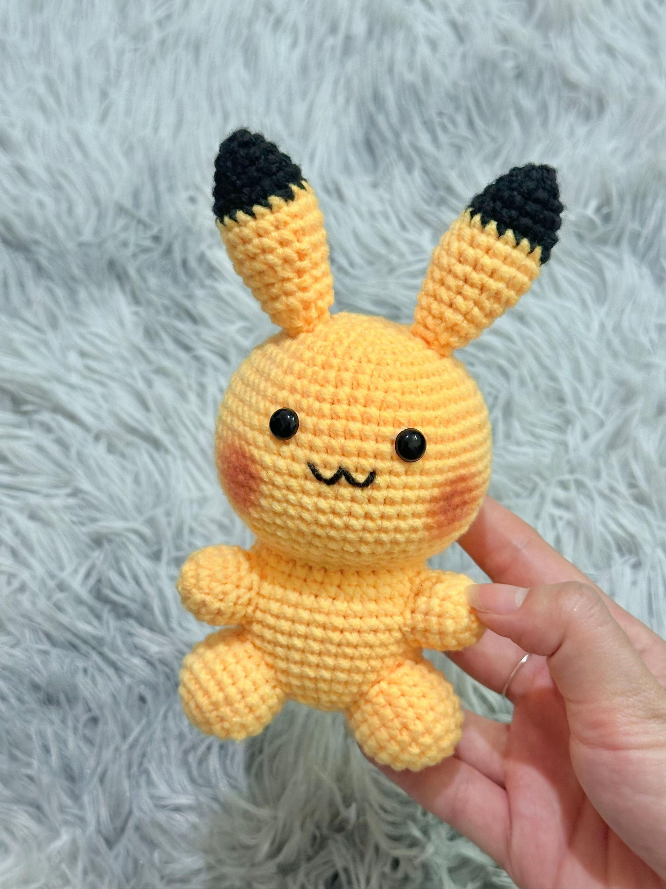 Chart móc pikachu đầu tròn