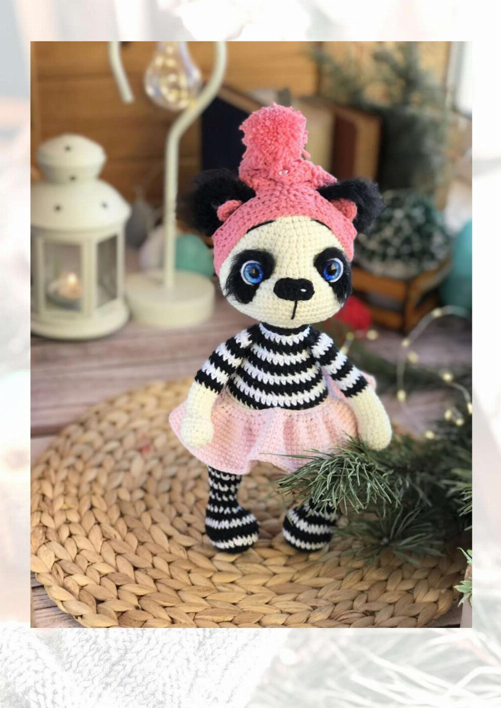 crochet pattern panda, panda wearing a dress and a mane of hair