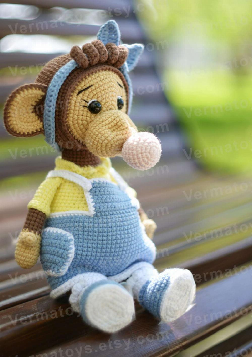 CROCHET PATTERN TOY "MONKEY MOLLY"