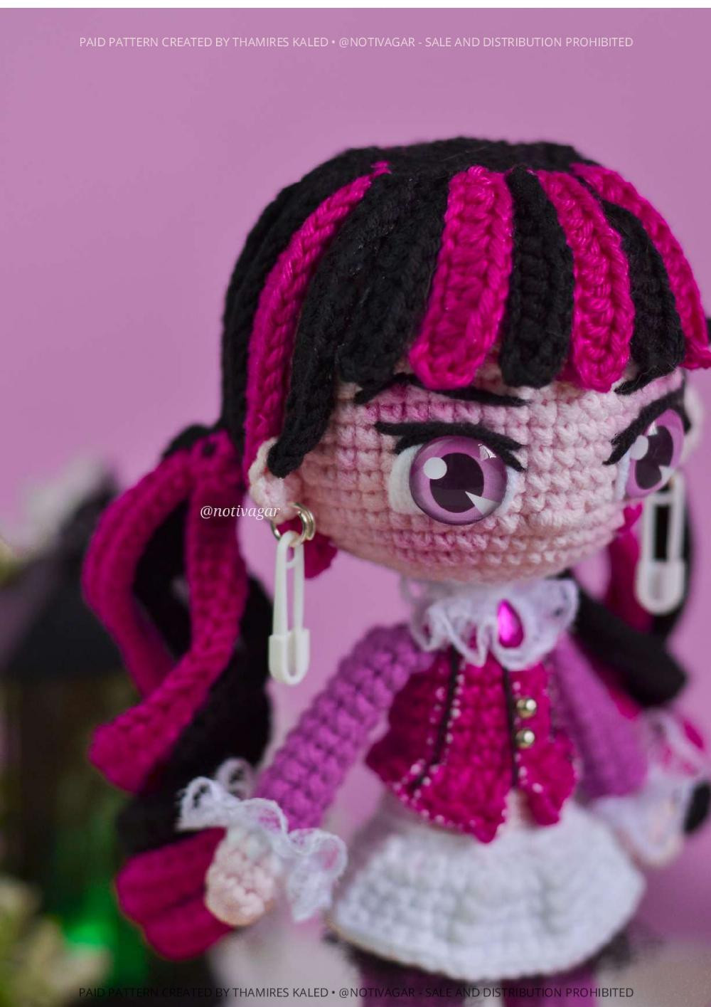 draculaura , Crochet pattern of girl wearing pink outfit, pink and black hair