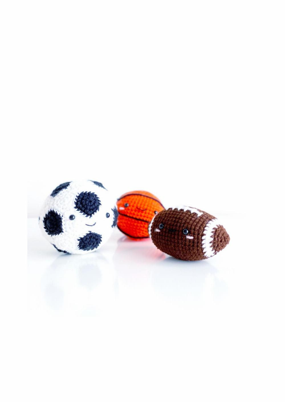 sports, Crochet patterns for sports equipment, balls, baseballs, golf clubs, basketballs, rugby balls, hockey, tennis balls, soccer balls, bowling