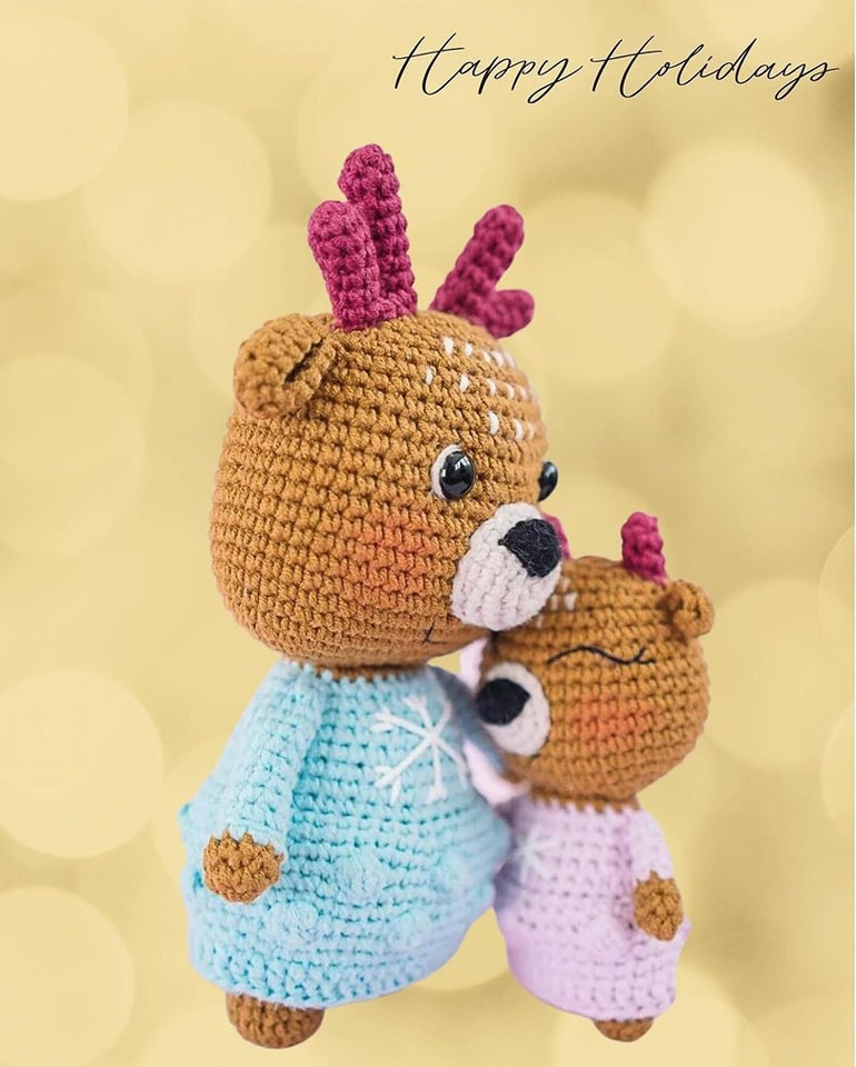 Crochet pattern of a bear wearing a dress and a bow