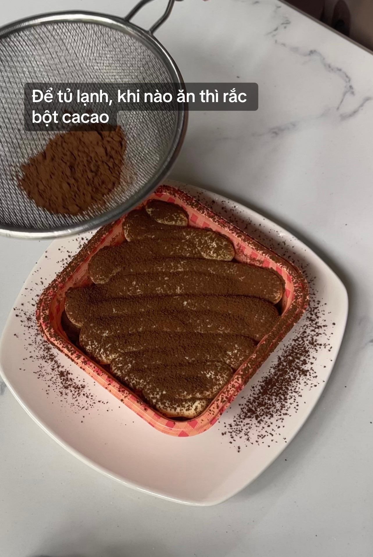 Bánh kem tiramisu chuẩn vị không cần lò nướng, không cần máy đánh trứng nhanh gọn chỉ với 5p chuẩn bị