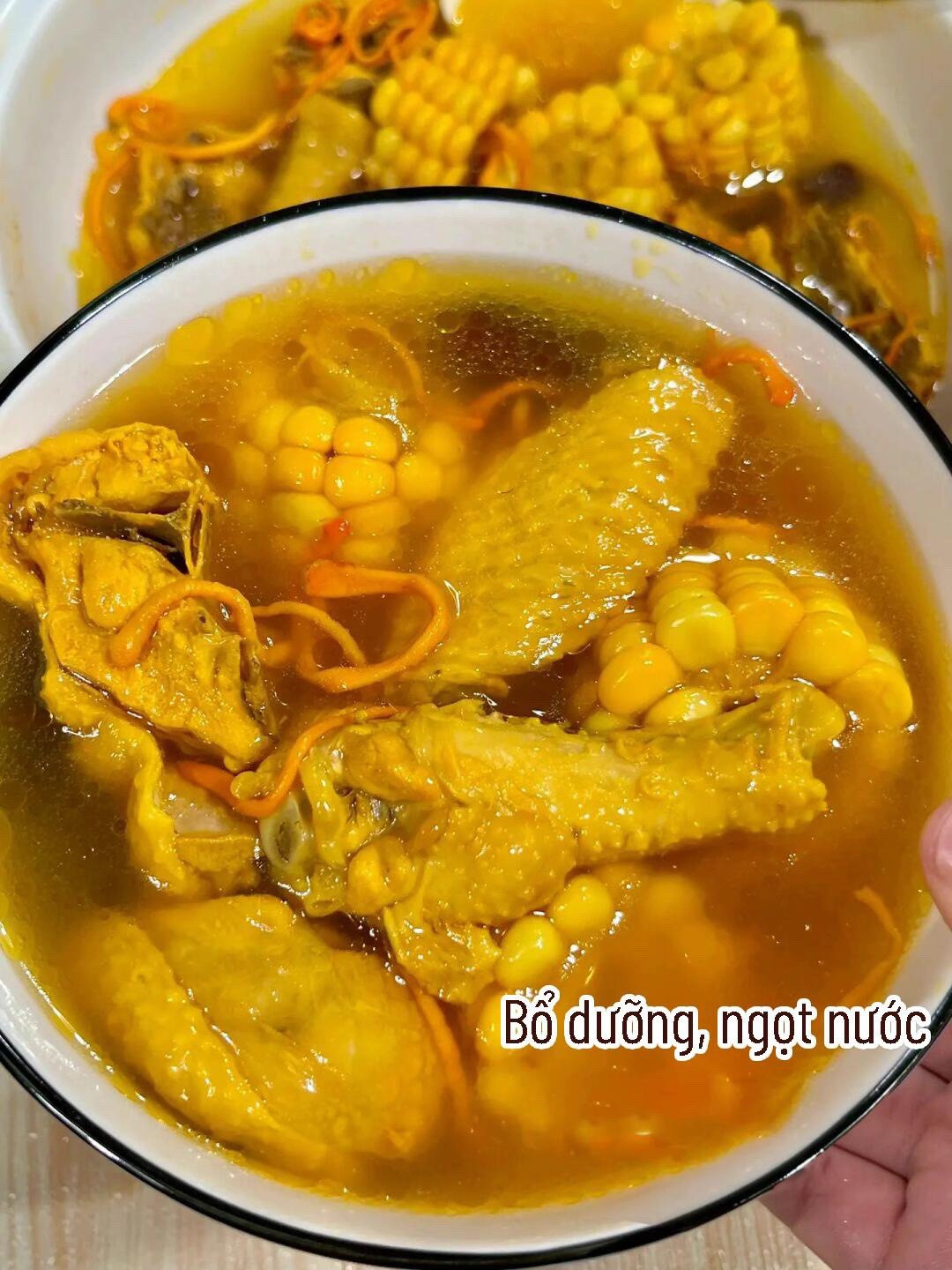 Công thức là món canh gà ngày đông.