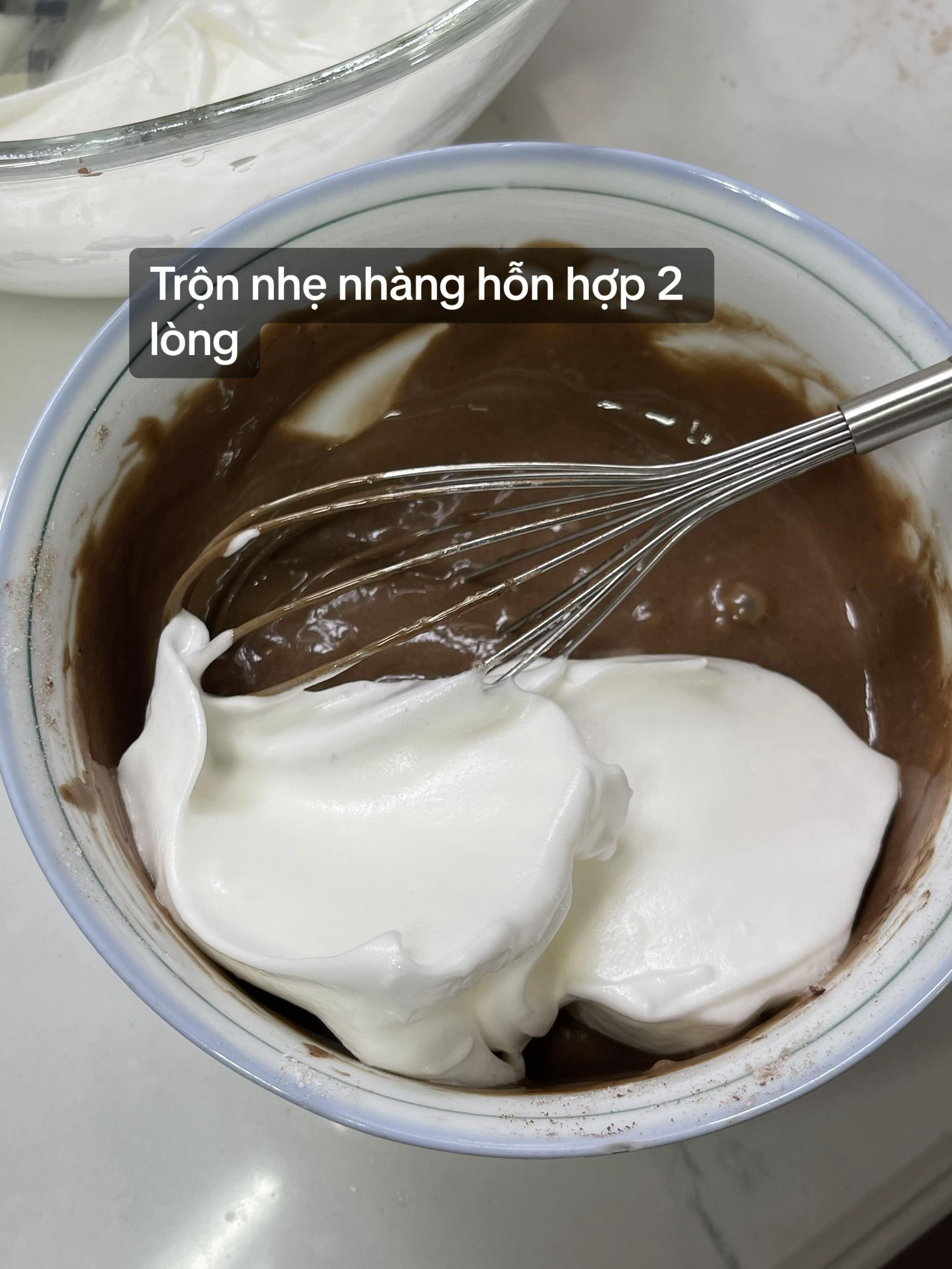 Công thức làm bông lan cuộn oreo