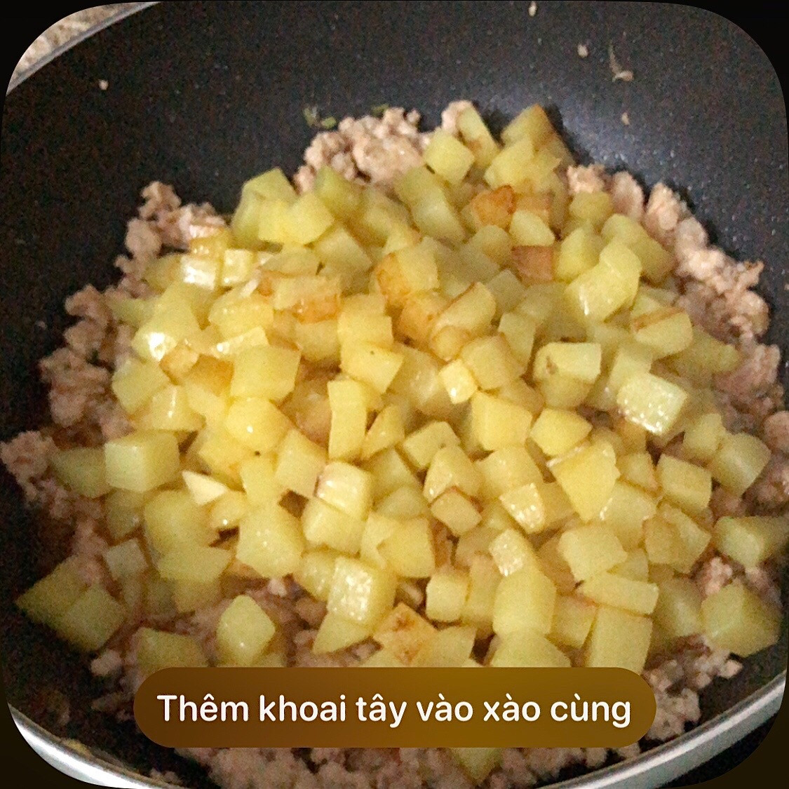 công thức thịt băm xào khoai tây.