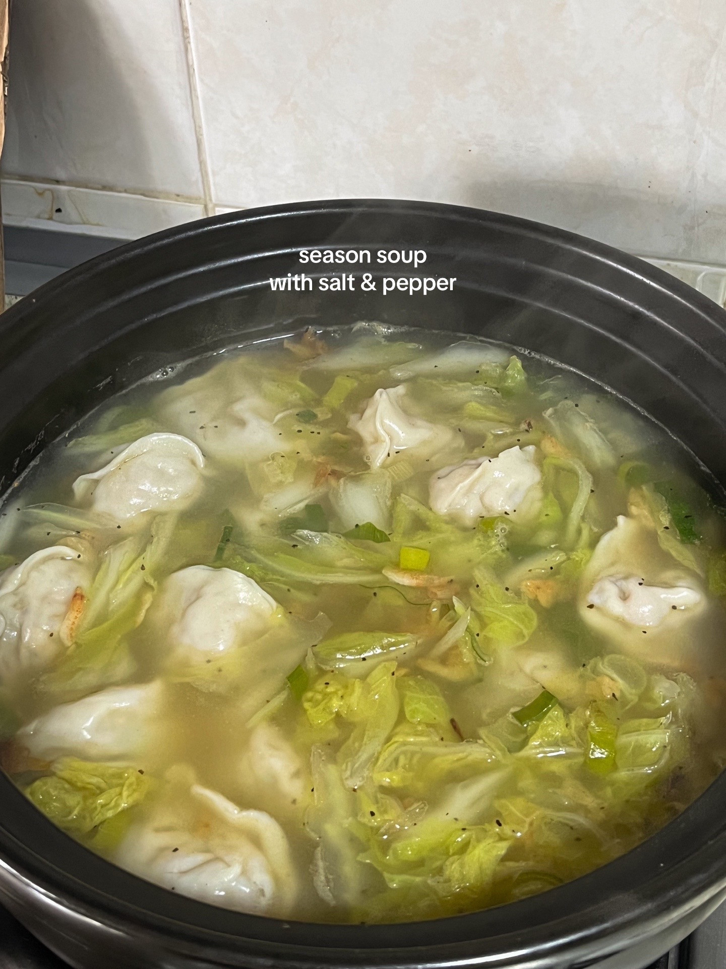 make kimchi dumplings in soup