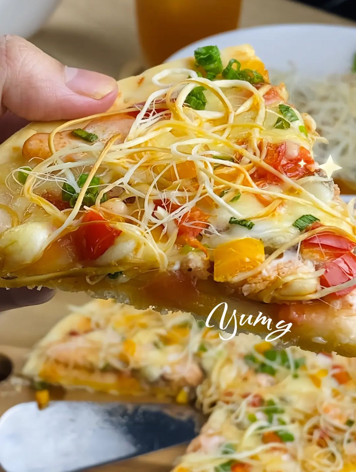 Pizza cá hồi phô mai hun khói ngon chấn động