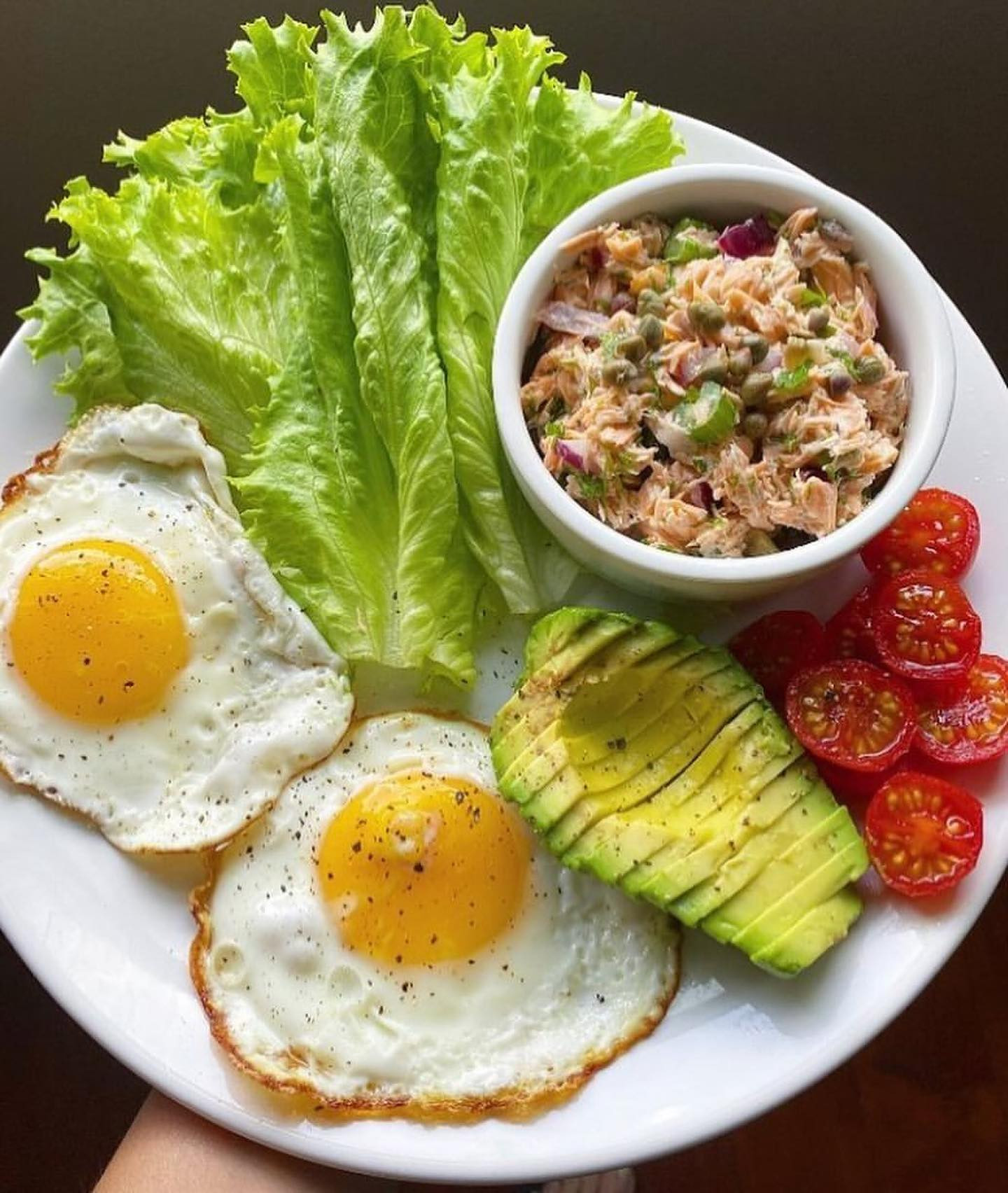 (1) Salmon Niçoise Salad with Lemon Dijon dressing.
… Lemon Dijon dressing: in a small mason jar combine: