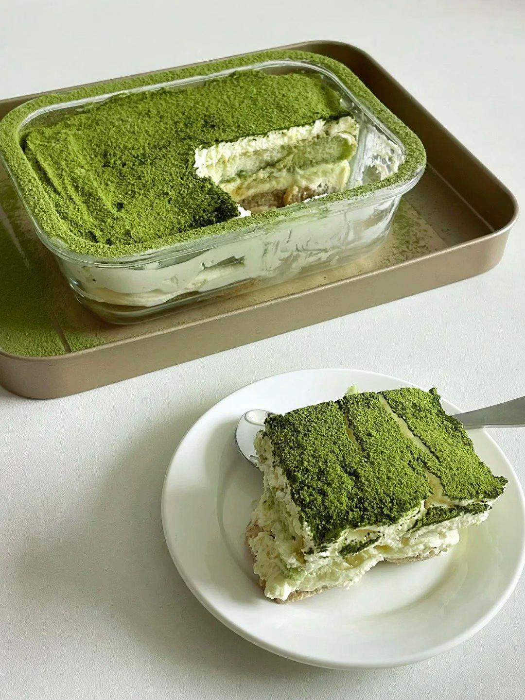 bánh tiramisu matcha