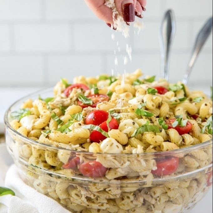 CHICKEN PESTO PASTA SALAD⁠