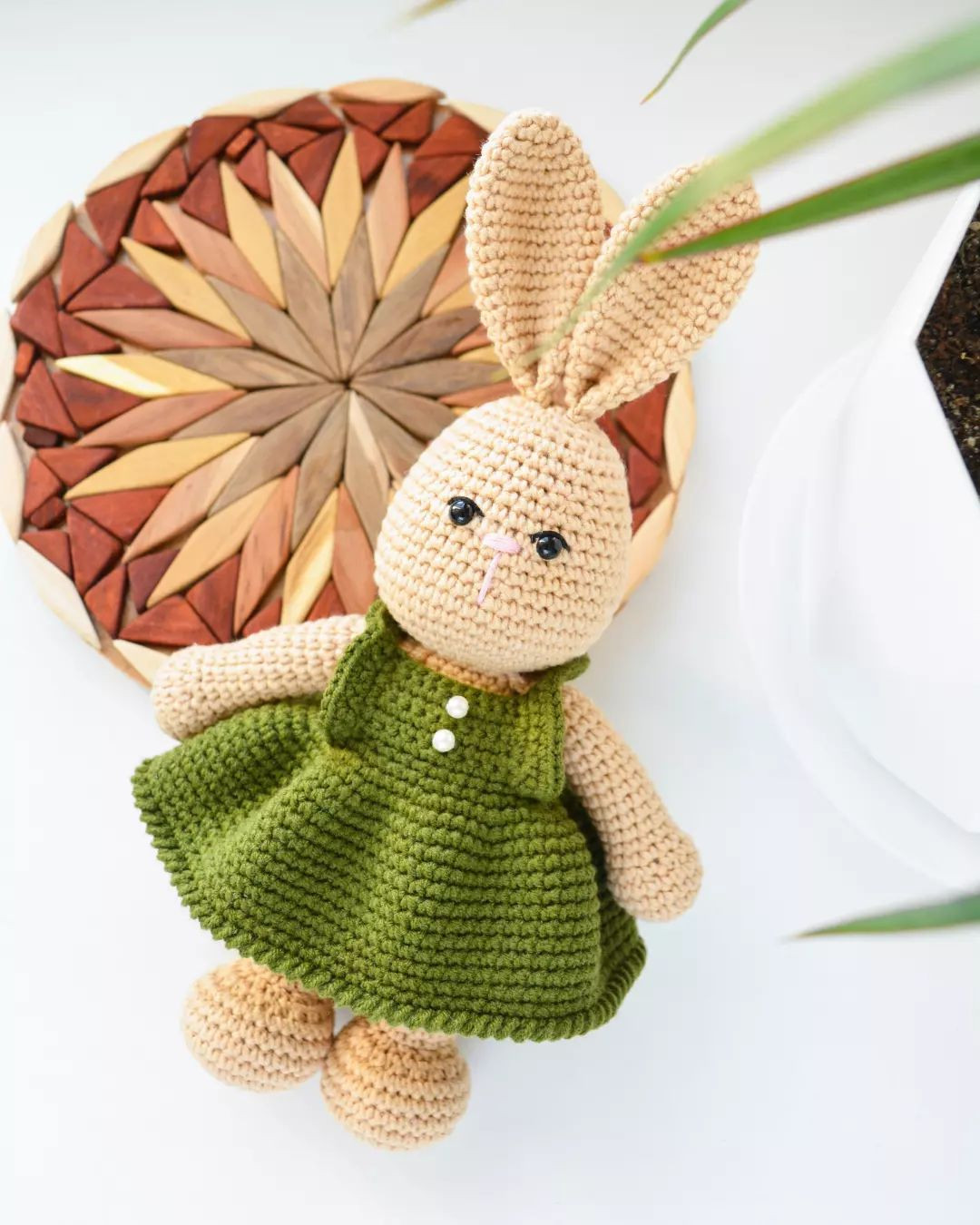 crochet pattern bunny in a dress with a bow