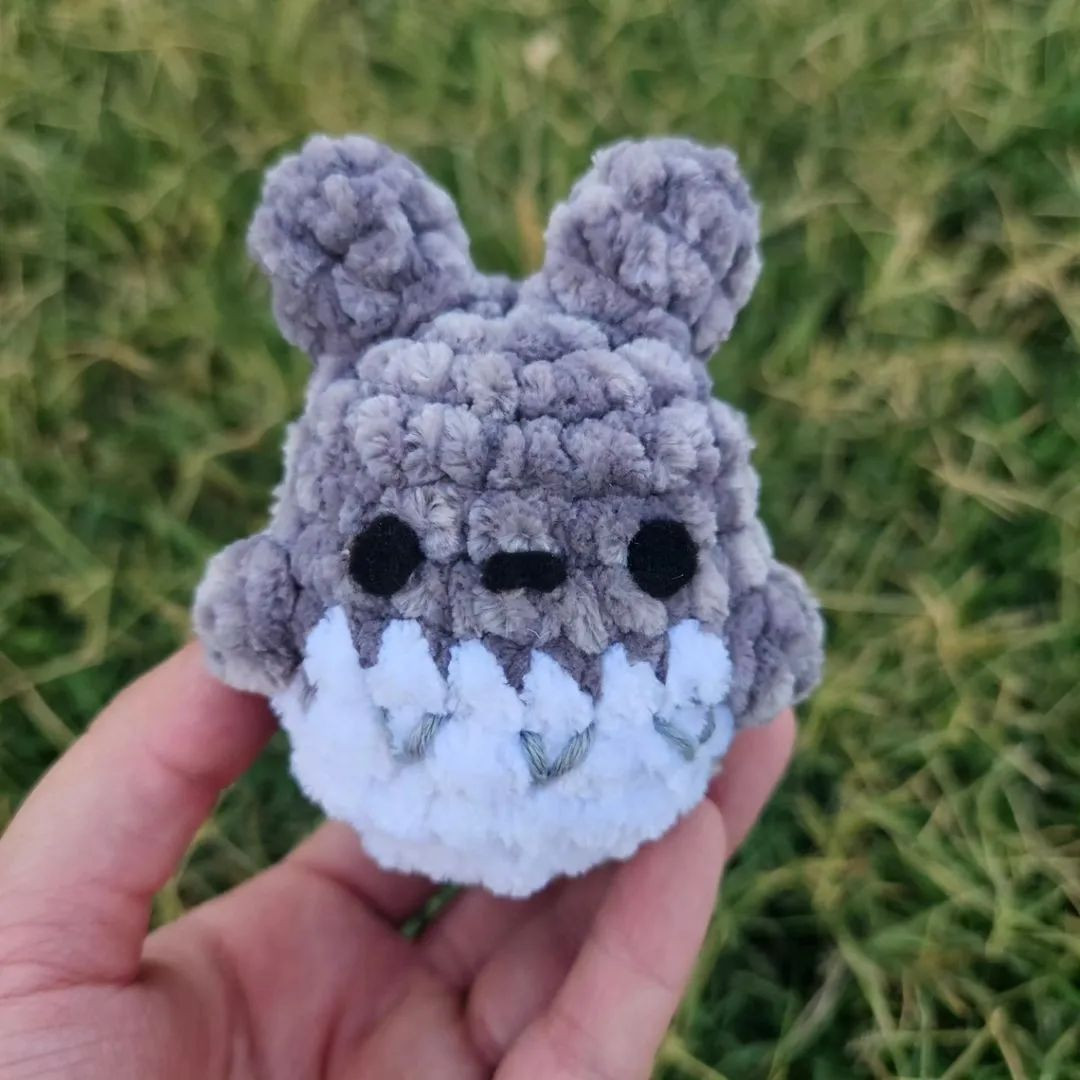 Free Mini totoro pattern