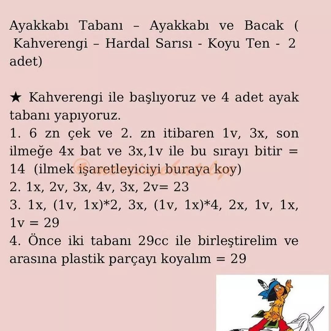 Kafasında eşarp olan bir bebek için tığ işi modeli