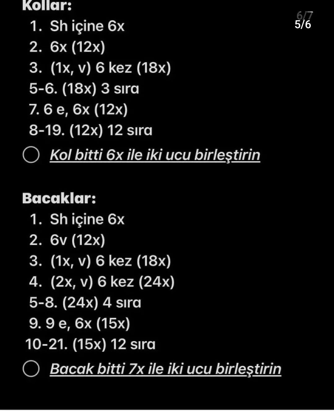 Mavi gömlek giymiş bir tavşan için tığ işi modeli