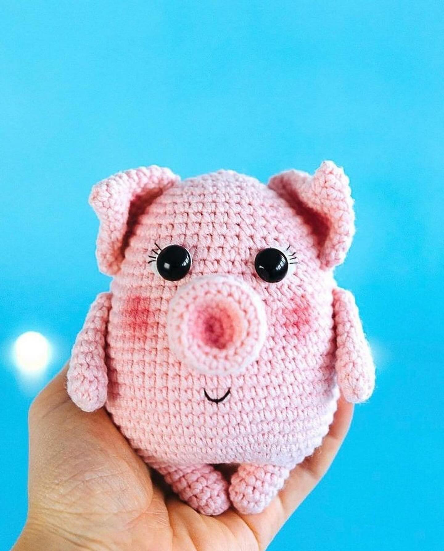 Pink pig couple crochet pattern