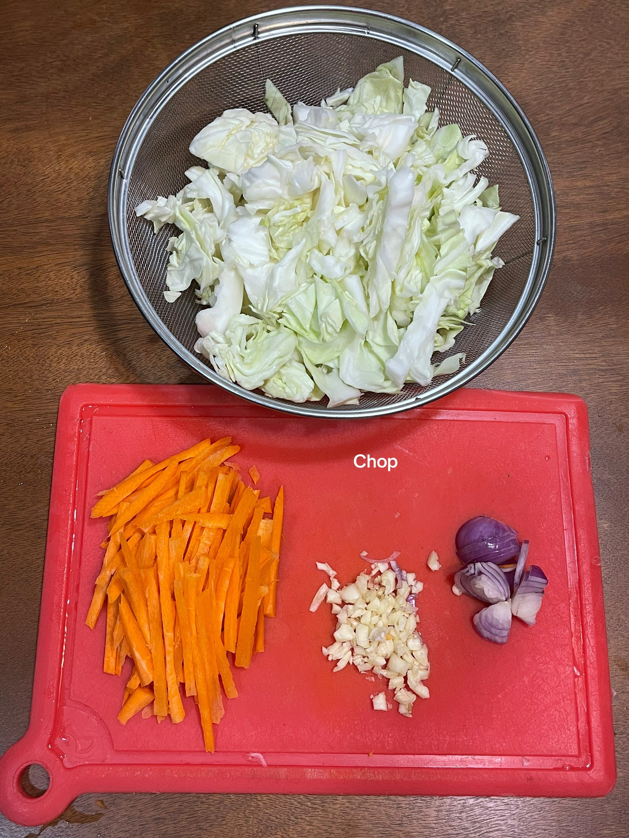 stir fry cabbage & carrots with quail eggs