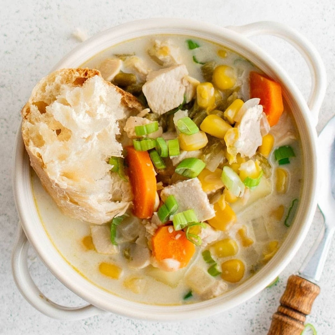 CHICKEN CORN SOUP⁠