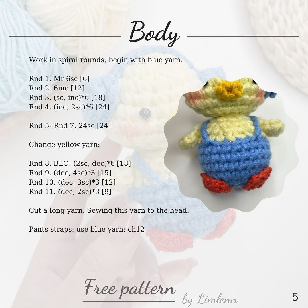 crochet chicken with headphones pattern