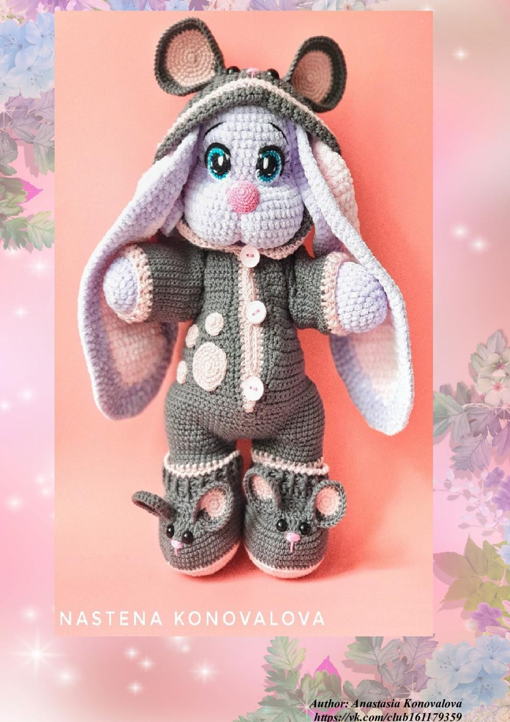 Crochet pattern «Bunny in a suit»