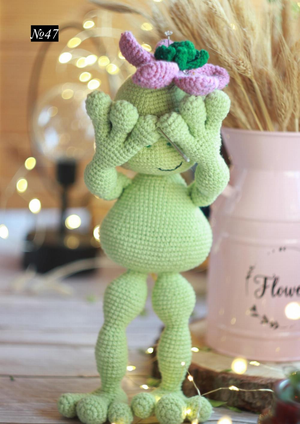 CROCHET PATTERN JABELLE the FROG