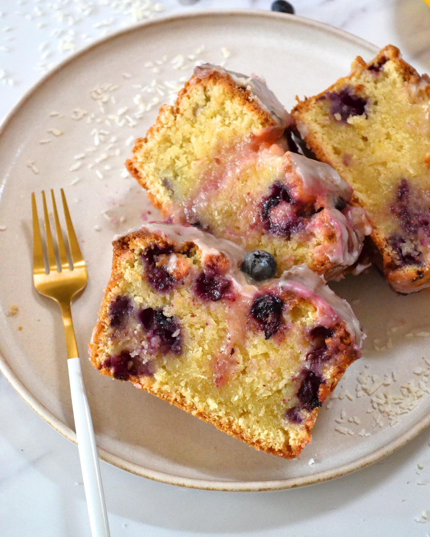 LEMON, BLUEBERRY AND COCONUT LOAF CAKE 🍰