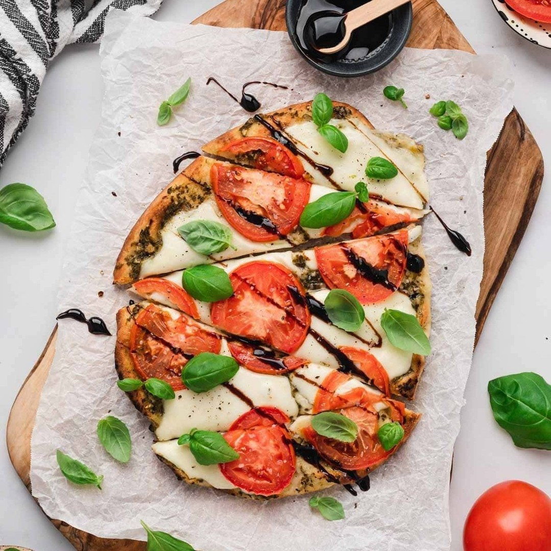 MARGHERITA FLATBREAD⁠