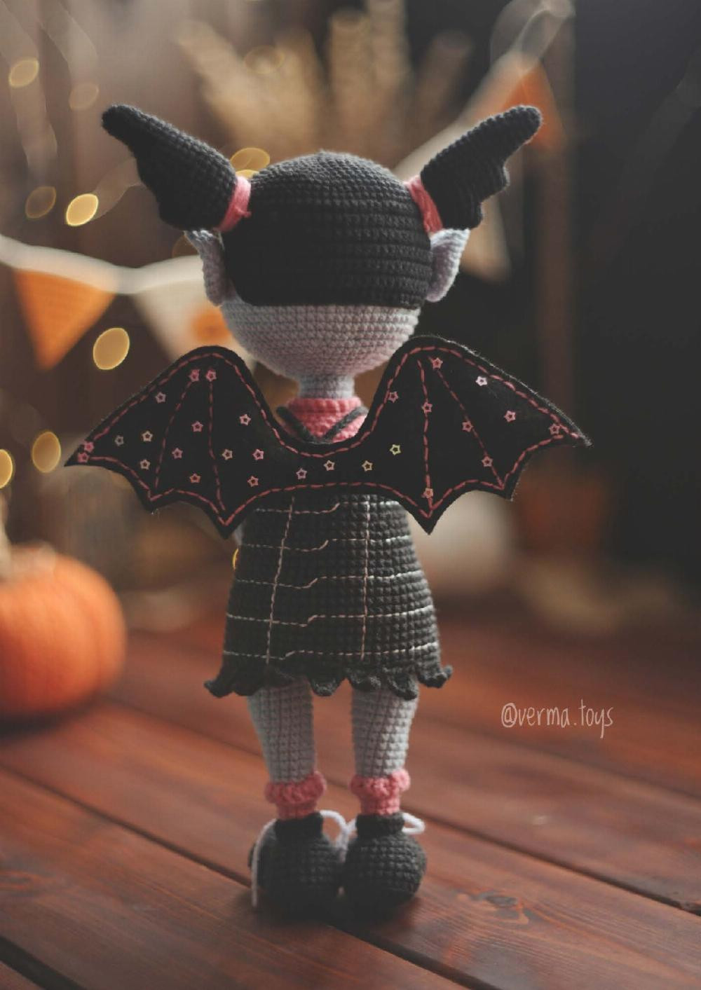 crochet pattern toy vampirina