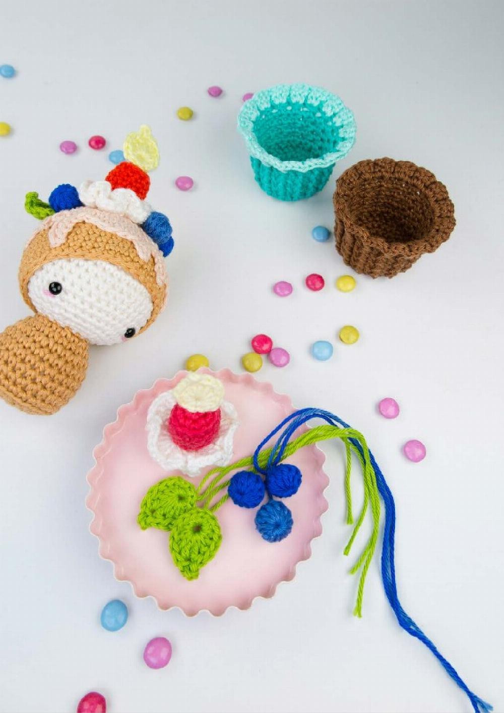 CUP CAKE ELL A crochet pattern