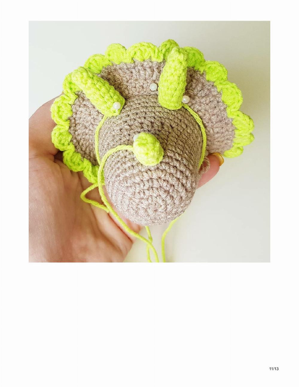 Triceratops dinosaur amigurumi