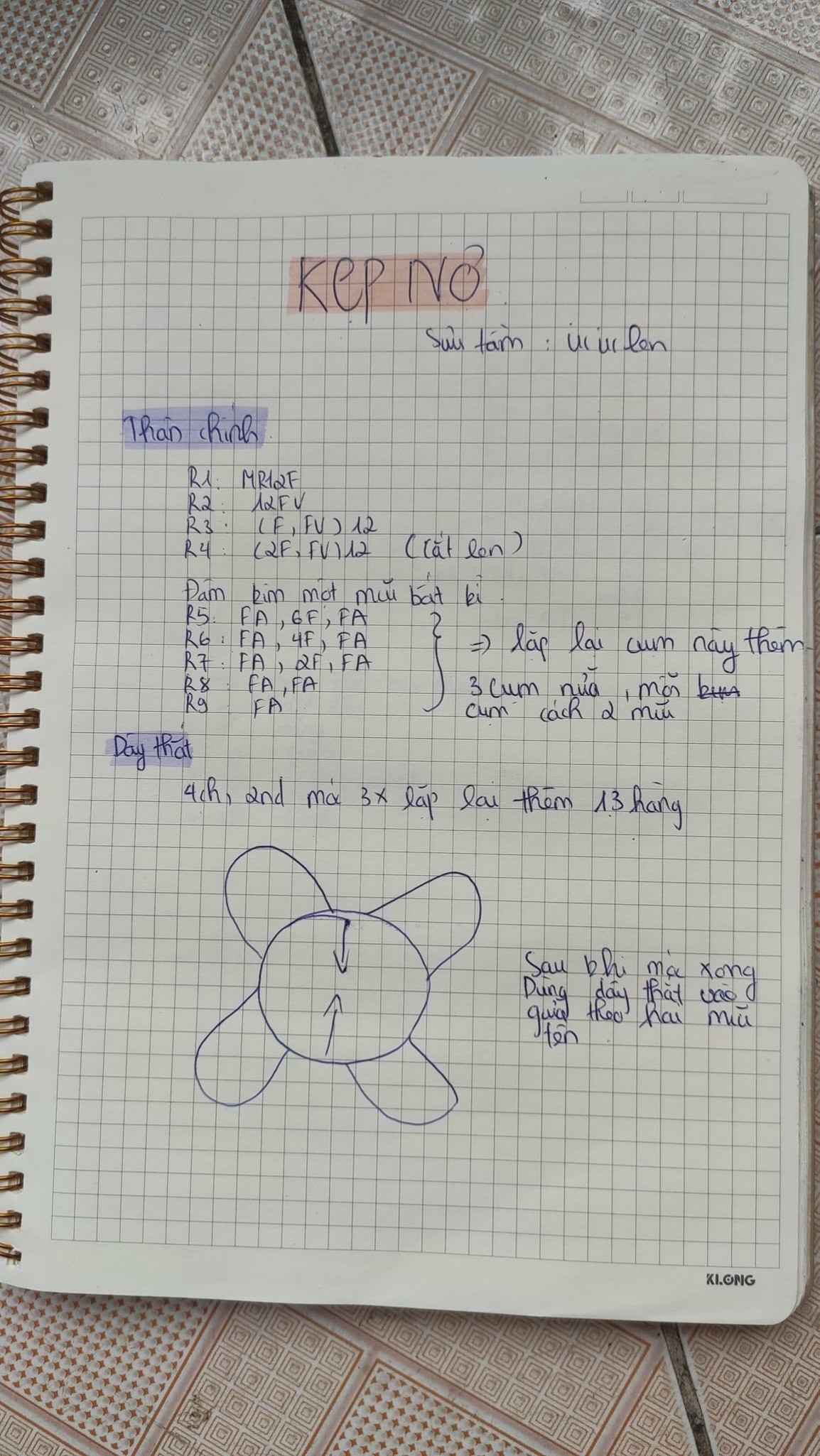 Chart móc len kẹp tóc nơ màu đỏ