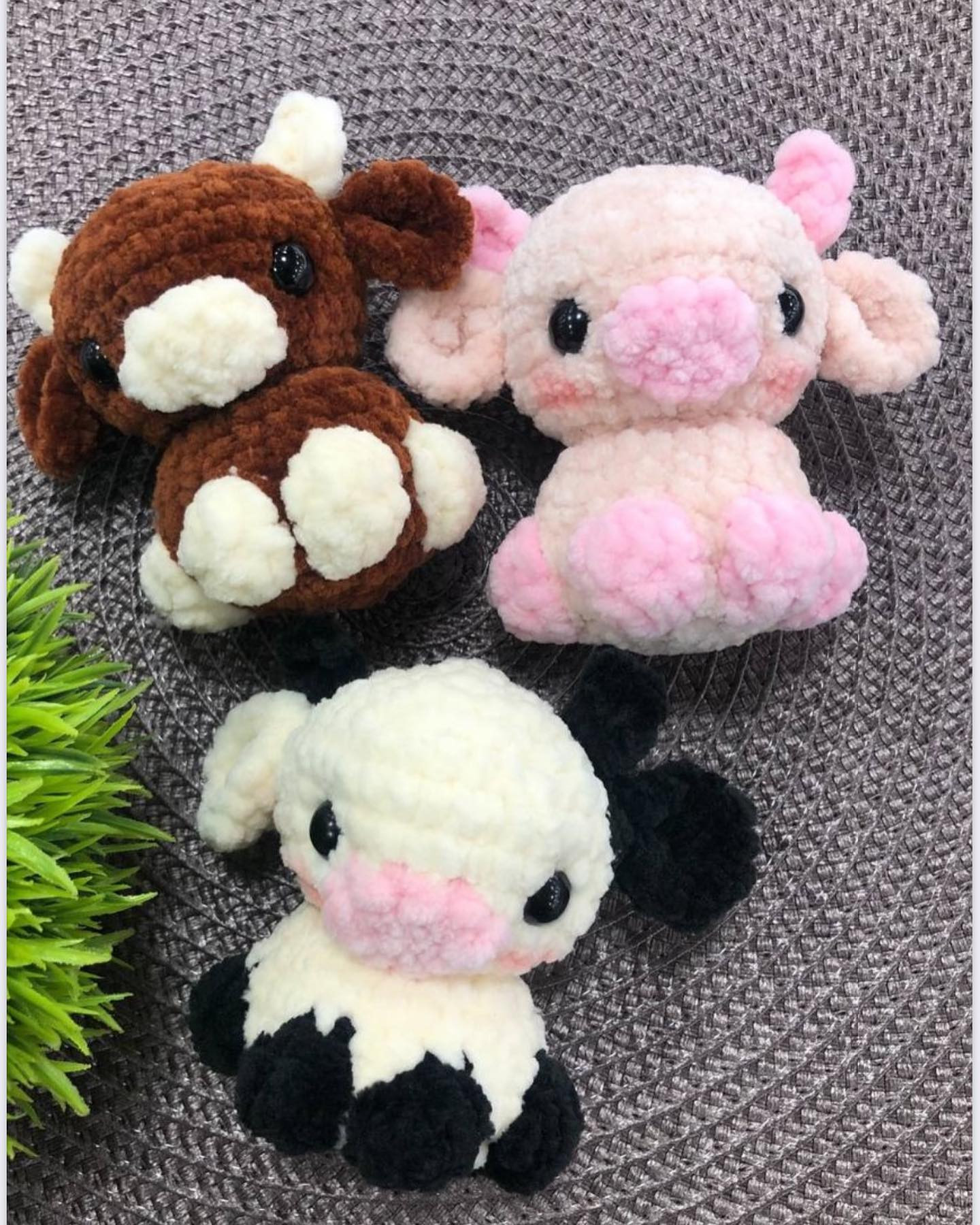 Описание от https://vk.com/plush.etoys

#мк_коровы_амигуруми