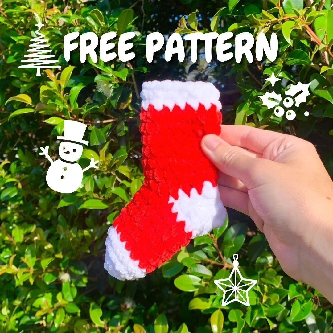 Santa Claus Socks Crochet Pattern