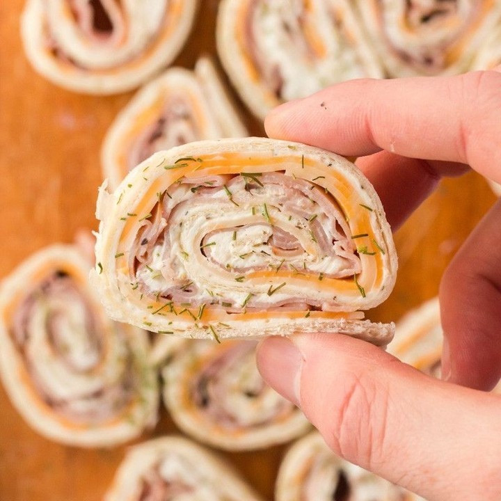 HAM AND CHEESE ROLL UPS⁠