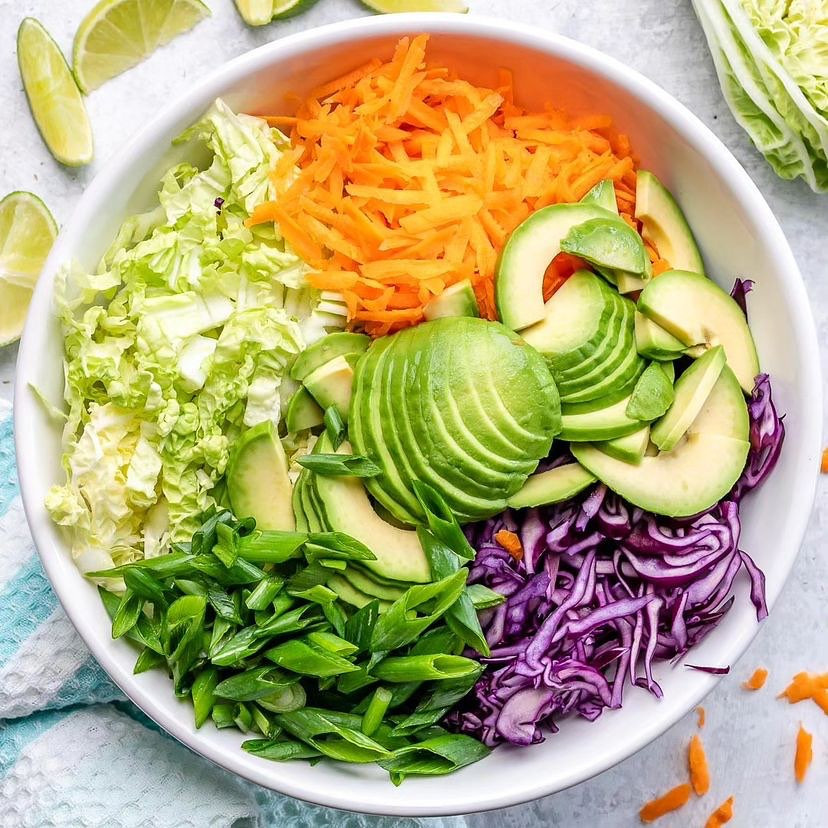 Thai Inspired Avocado Salad 🥑🥕🥬