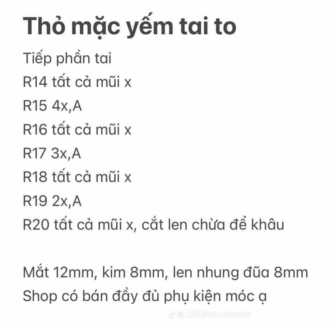 thỏ mặc yếm tai to