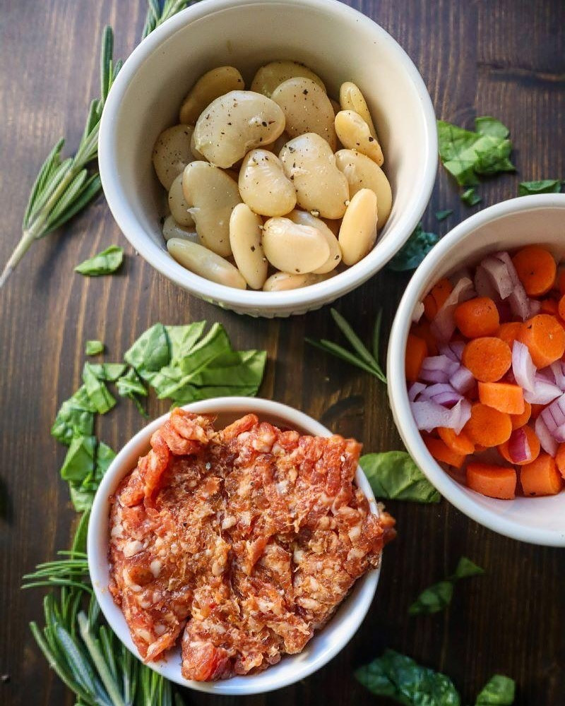 Easy Spicy Sausage & White Bean Soup