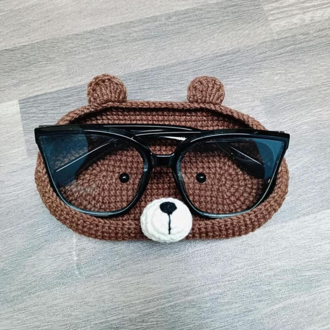 stitch holder, bear holder