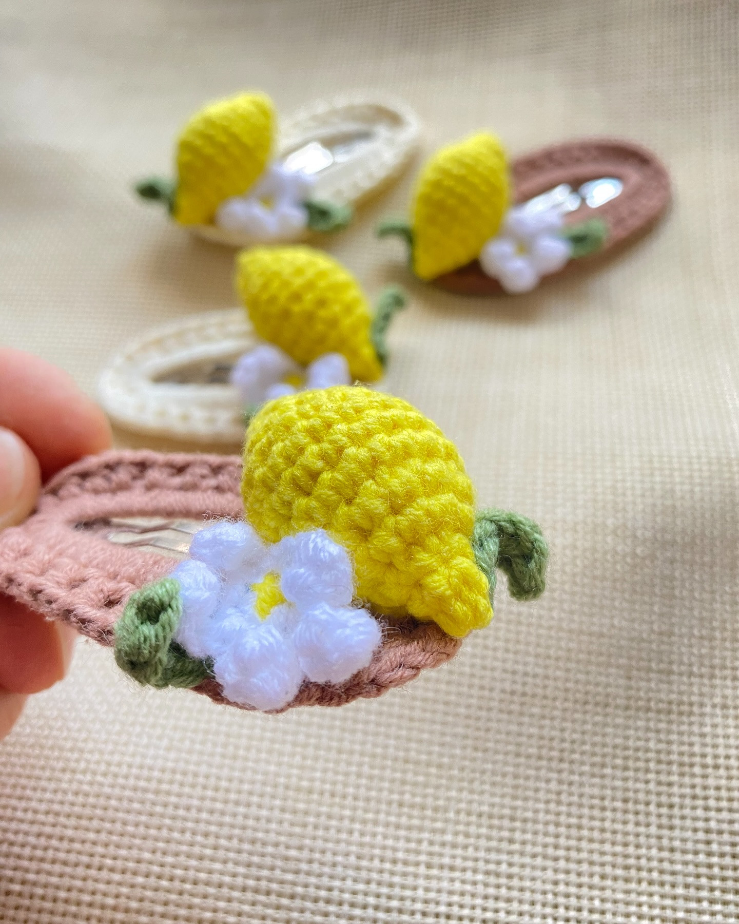 lemon crochet hair clips free pattern
