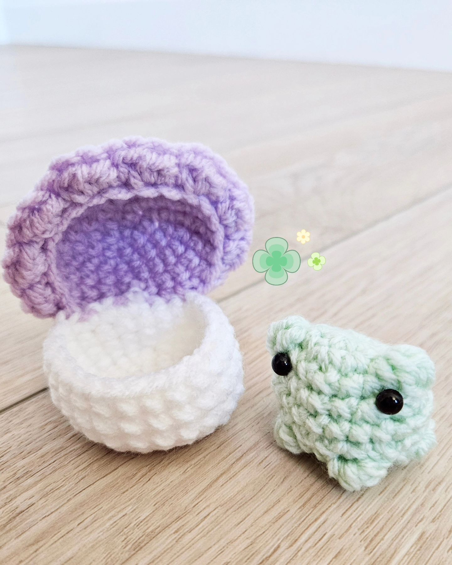 Amigurumi Crochet Pattern: Frog in Mushroom House