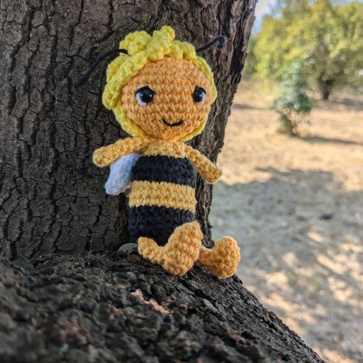 Free Crochet Bee Pattern: Adorable Amigurumi