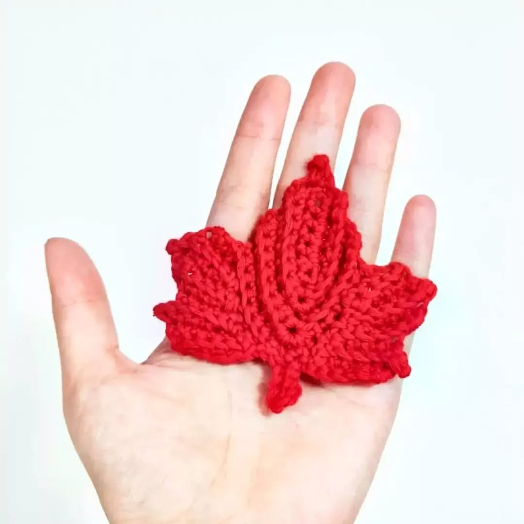 Free Crochet Maple Leaf Pattern: Three Autumn Colors