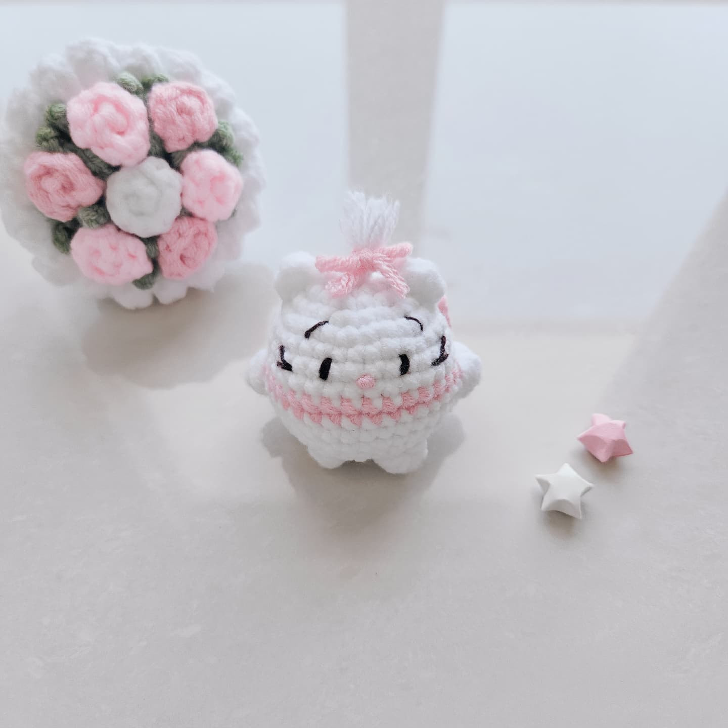 Free Crochet Pattern: Low-Sew Marie Cat Amigurumi