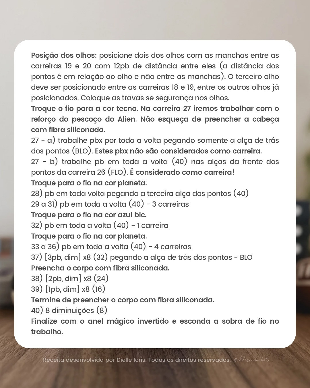 Gráfico de crochê grátis: Alien do Desafio de Janeiro