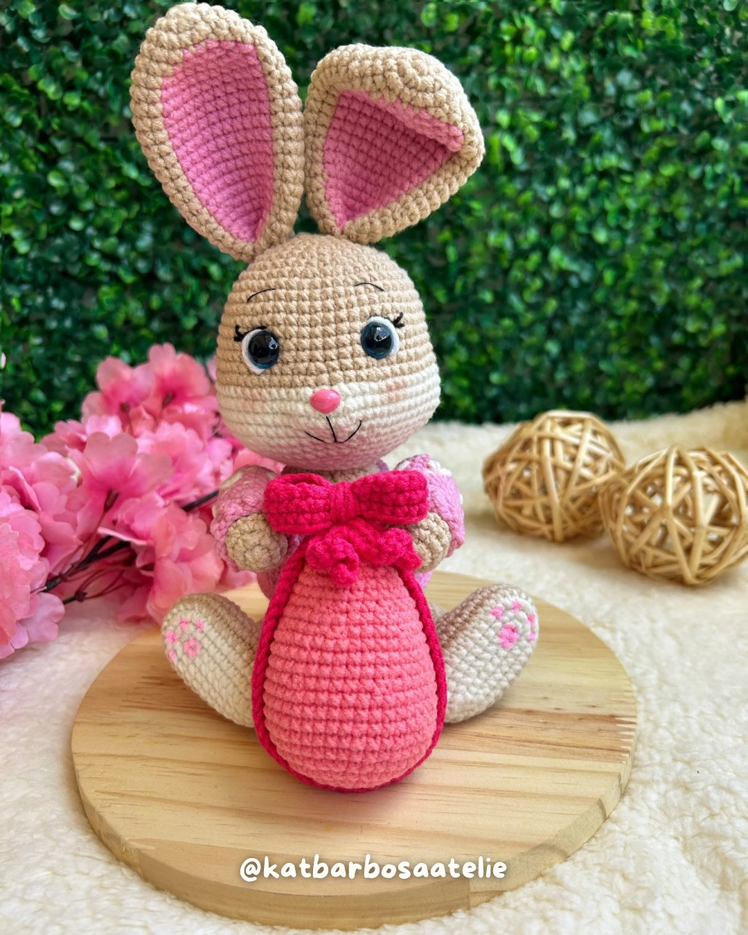 Gráfico de crochê grátis: coelhinha Chloe