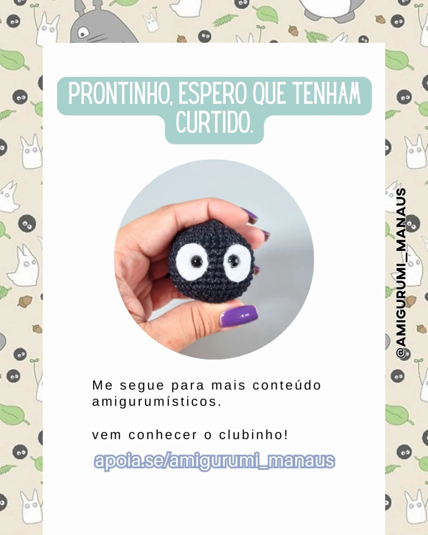 Grátis: Padrão de chaveiro Susuwatari em crochê